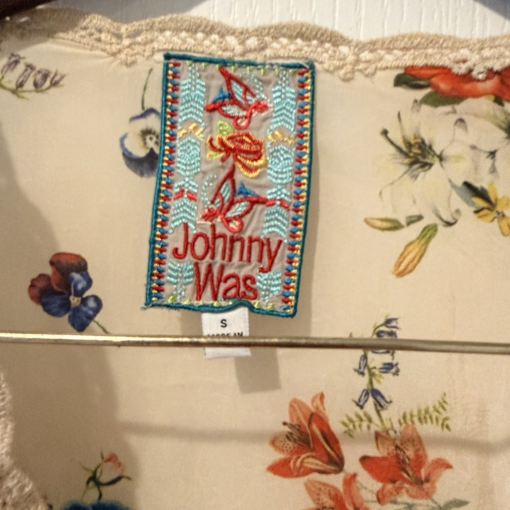 Johnny Was Small Klarah Embroidered Top Boho Floral Dainty - Picture 2 of 3